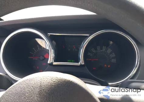 2005 Ford Mustang Gt Deluxe/Gt Premium из США, поврежденный, VIN 1ZVFT82H555223046